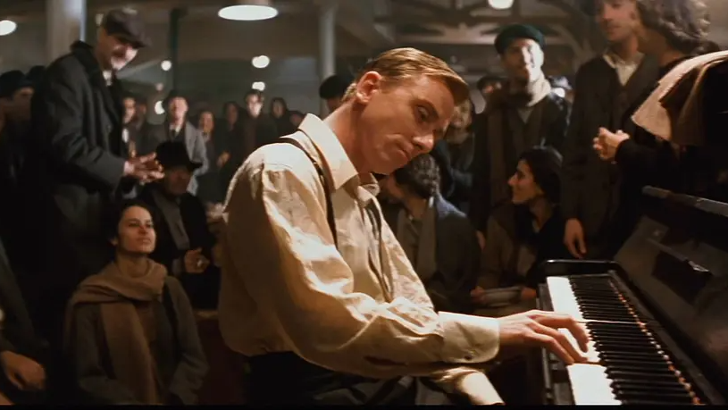 托纳多雷影片中,长镜头的应用,再现经典场景与风貌