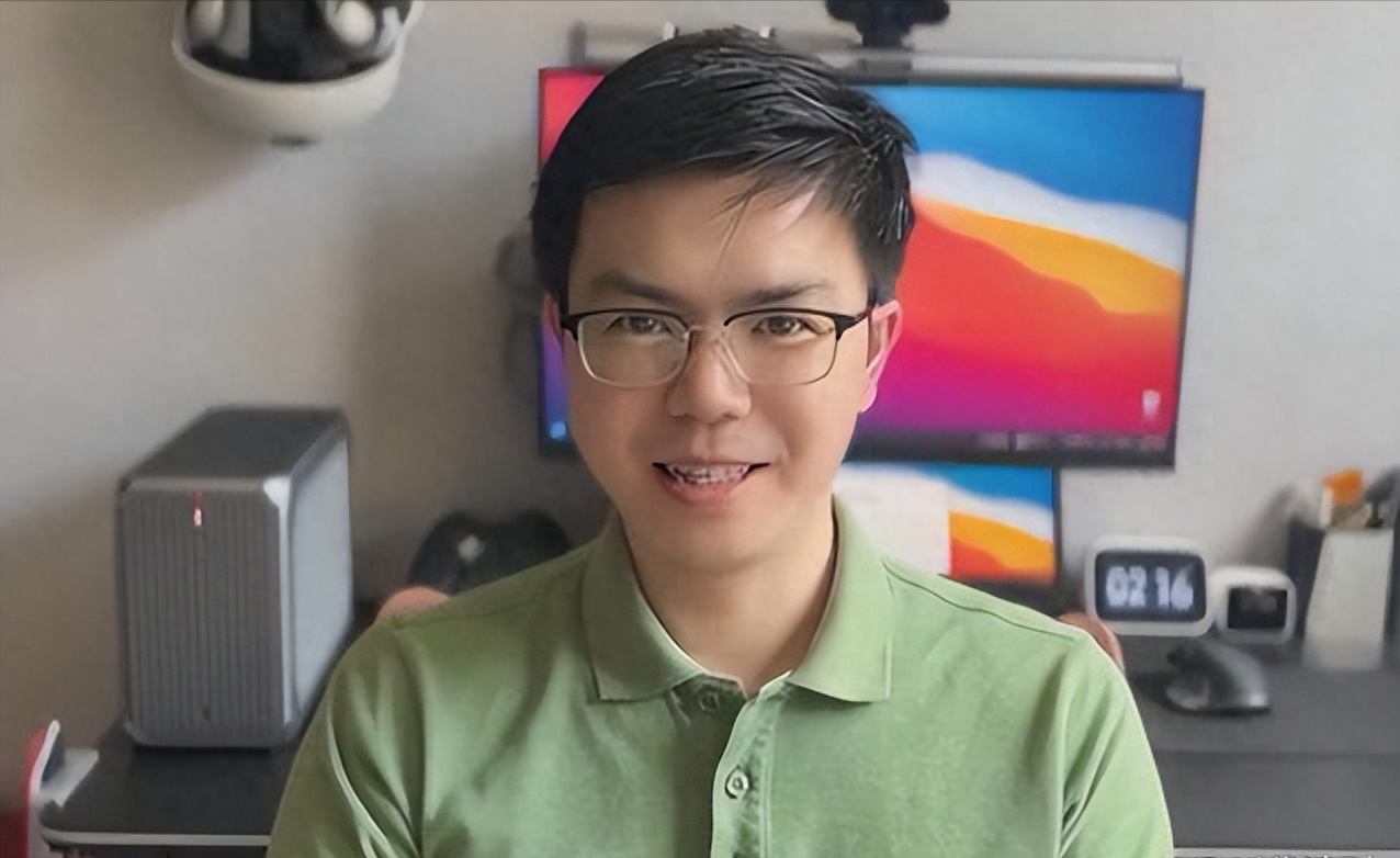 1993年,彭志辉出生在江西吉安一个寻常的农村家庭,父母都是一线工人