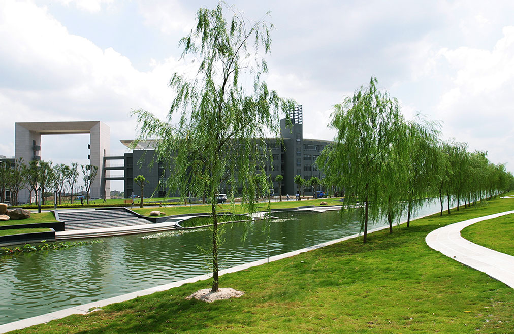 同济大学