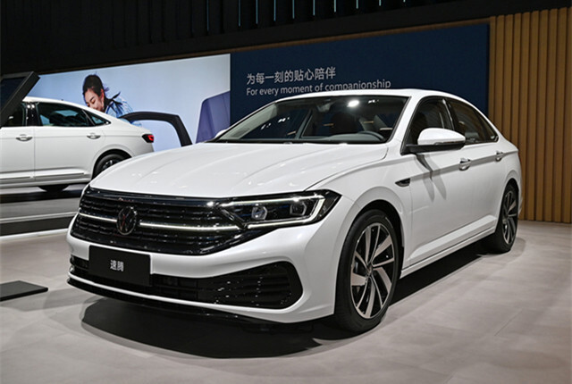 大众速腾开启清仓,全系下调3.3万,30天卖出了26043辆