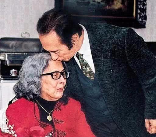 赌王大房为何如此凄惨?大房长子惨死他乡,大房长女精神失常
