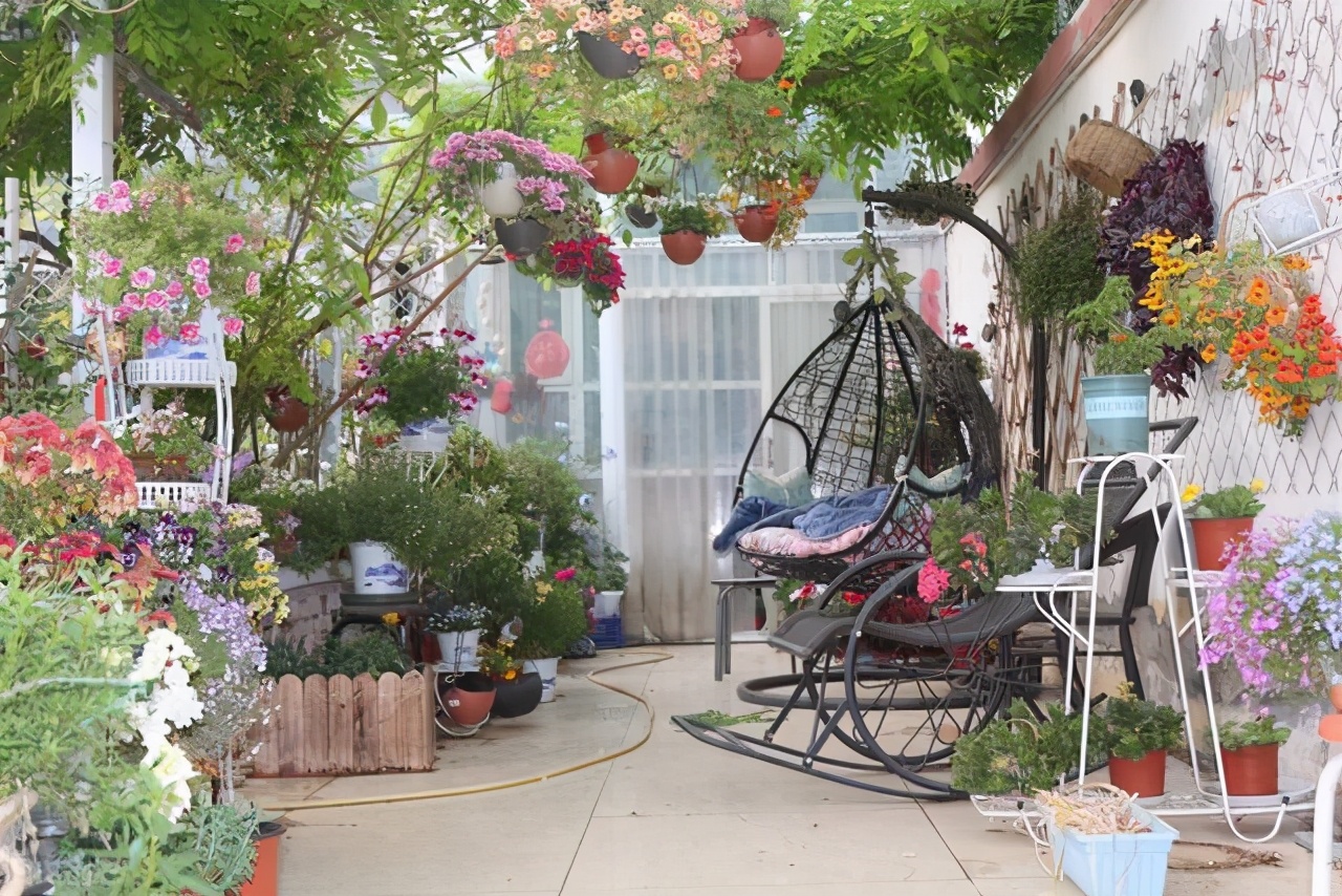 江苏一姑娘花2年时间,将30平楼顶打造成"私人花园",太美了!