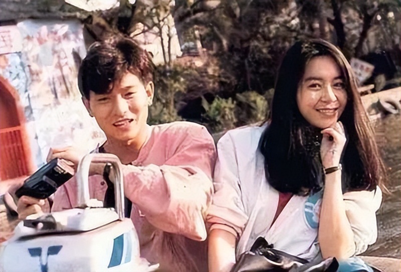 刘德华与喻可欣的故事:不仅公开谈房中私事,还把恋爱过程出书!