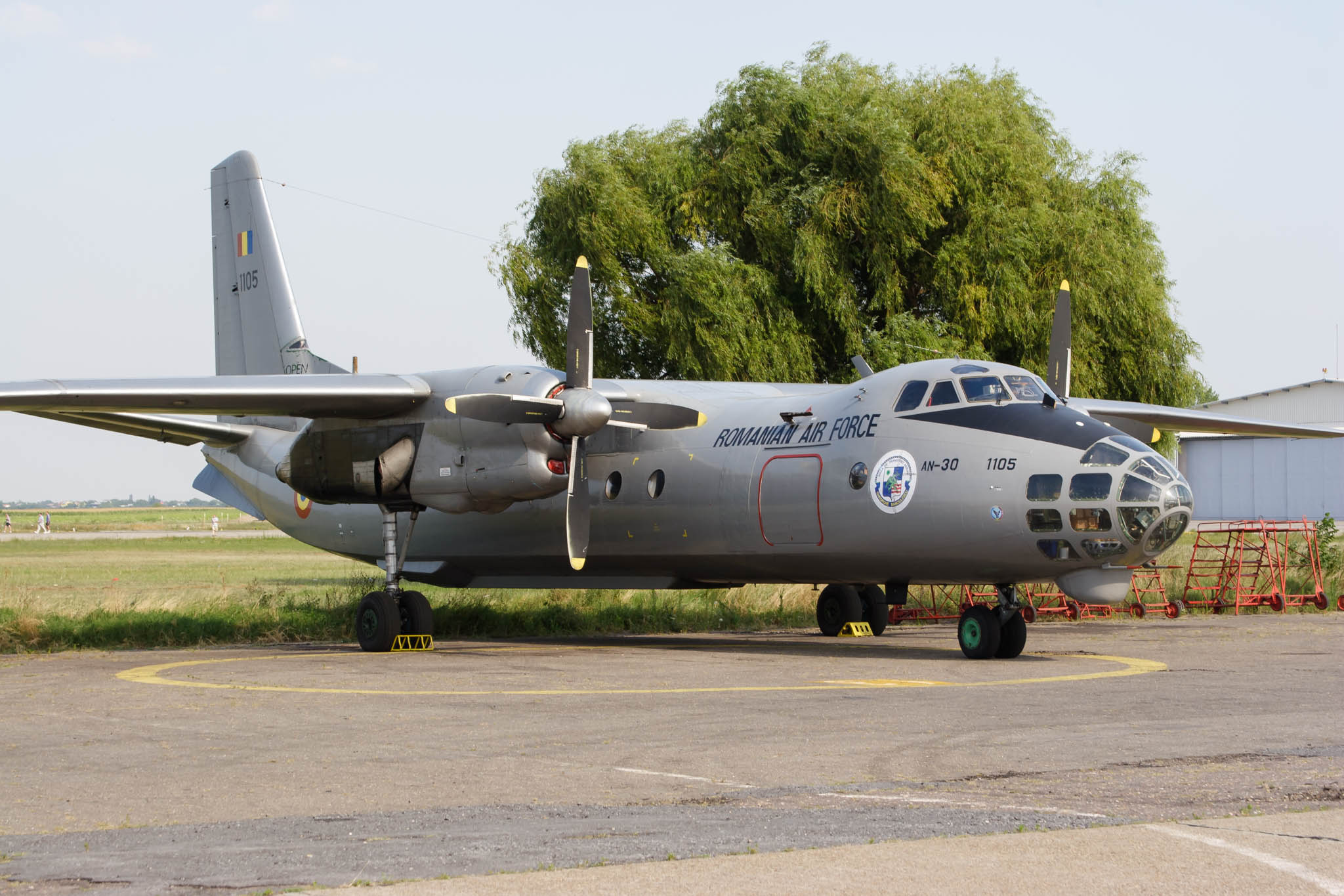 安-30航测飞机:苏联的空中测绘利器