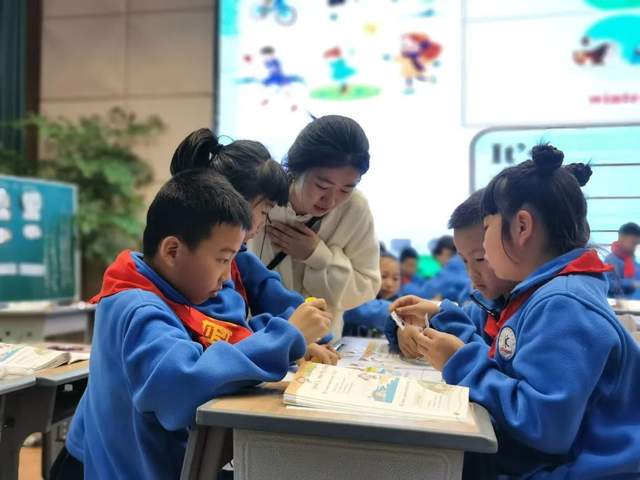 雙流區黃水小學|靈動促教育 新秀展風采