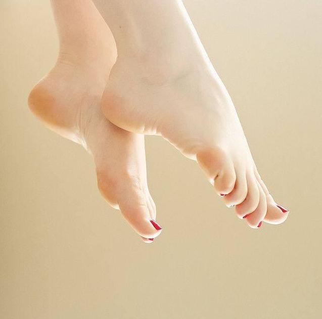 女性身体健康不健康,看脚能看出吗?你的脚有这4个特征吗?