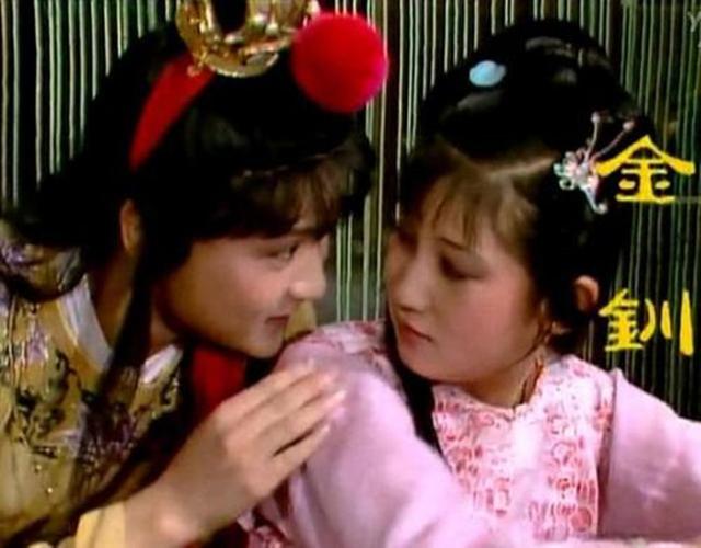 金钏之死,到底是不是宝玉害的,谁应该为她的死负责?