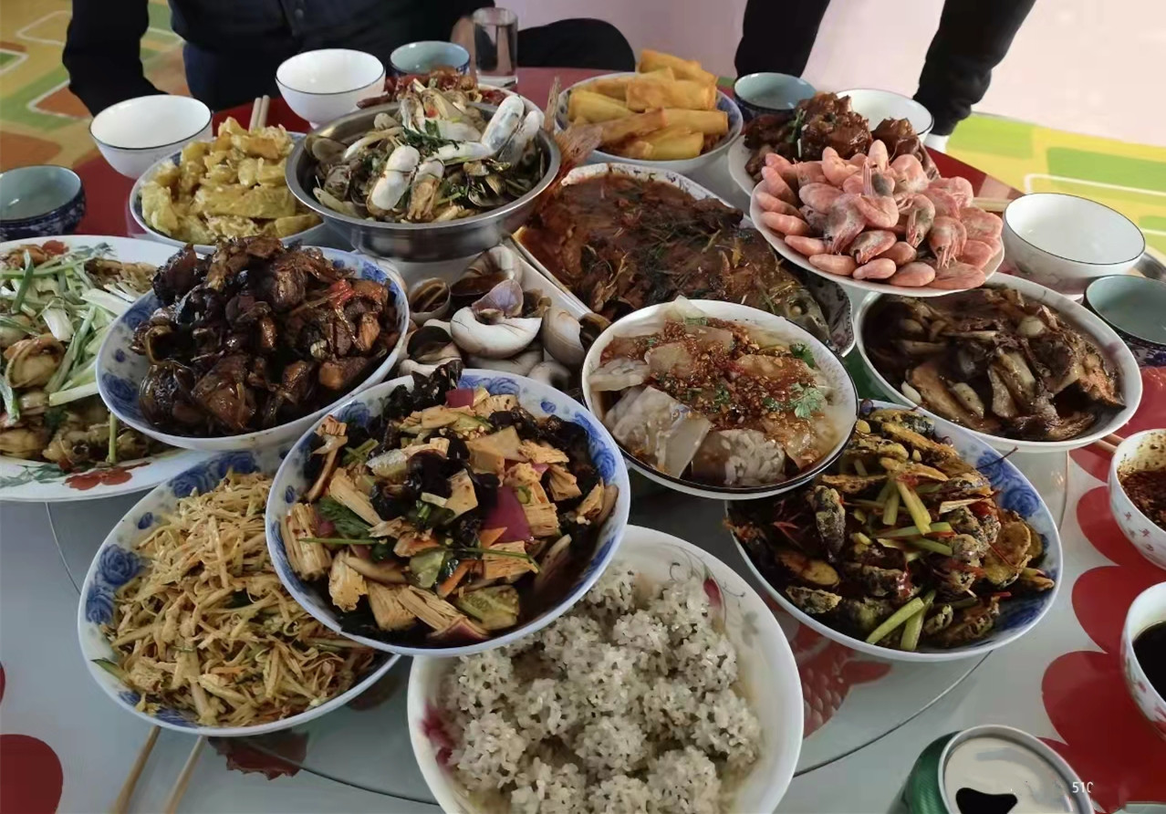 网友晒第1次男朋友来家的饭菜一个比一个丰盛网友看中意了