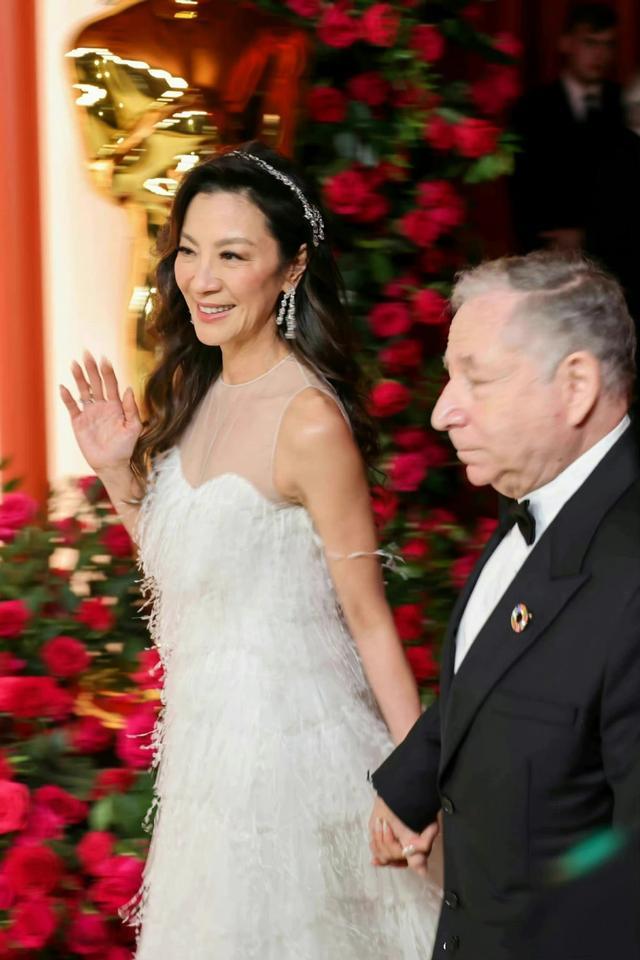 杨紫琼的坎坷情史,6任男友皆富豪,与千亿总裁相恋19年不结婚