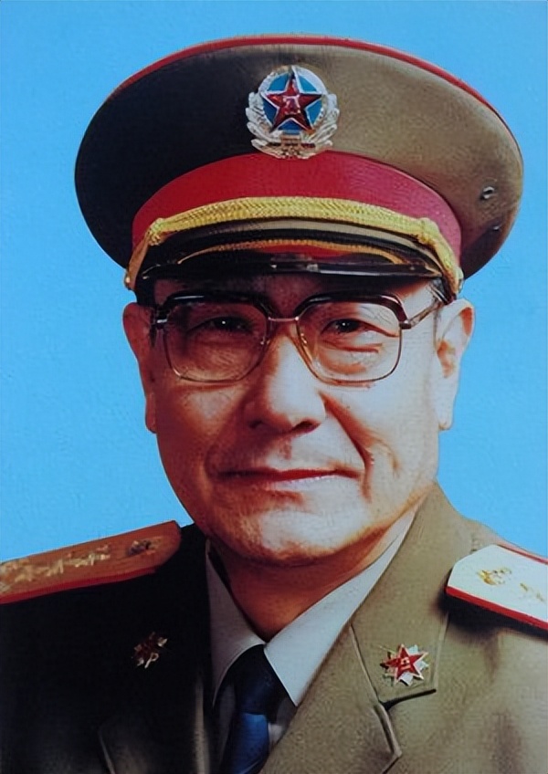 辽沈战役黄达宣俘获一小兵,后来此人却成了他的上司,获上将军衔