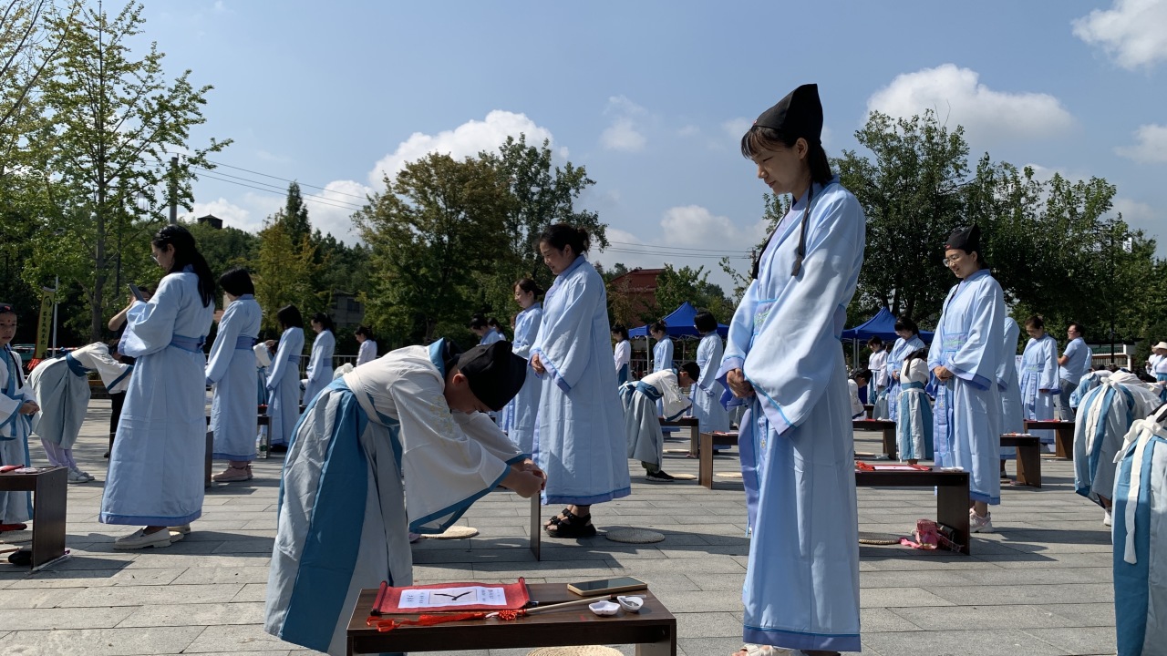 2023年武汉市新洲区祭孔文化盛典开笔礼仪式圆满礼成
