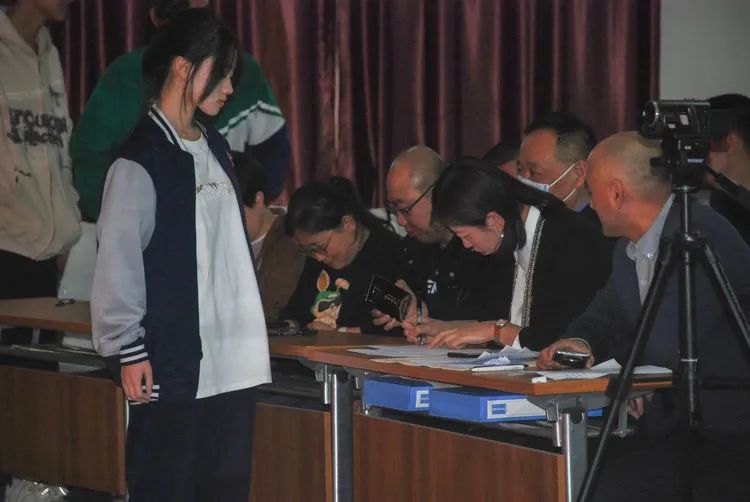 迎旅发 看大庆〡大庆市育才中学"忆铁人,迎旅发"主题演讲比赛