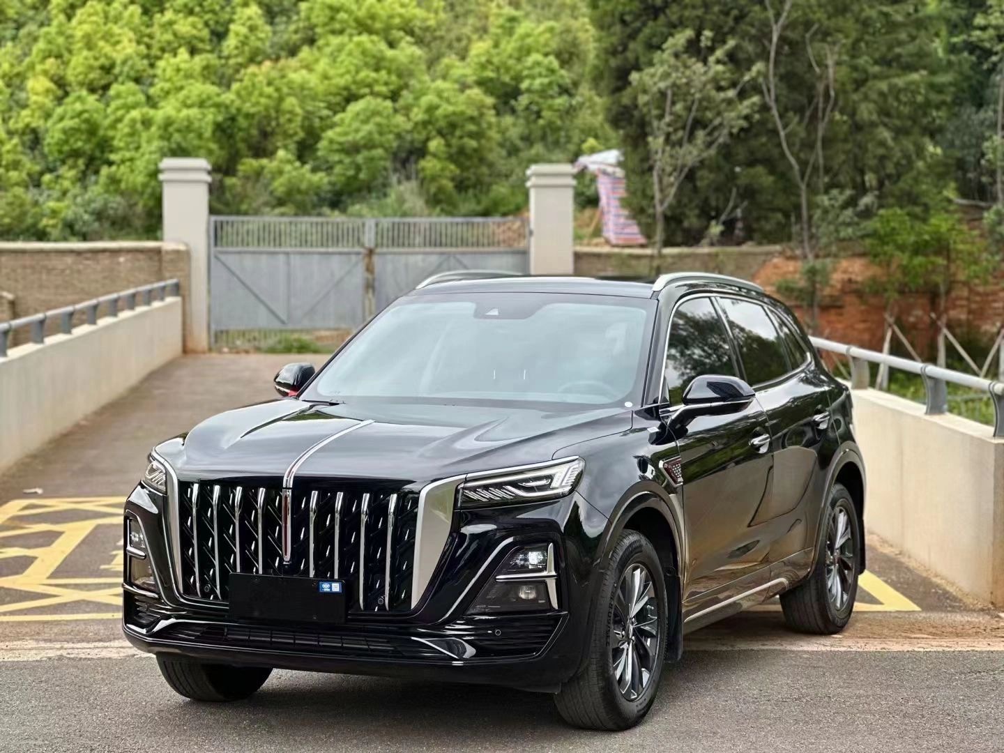 红旗hs5一口气降3万!大过途观l,标配2.0t 8at,月销过万稳了?