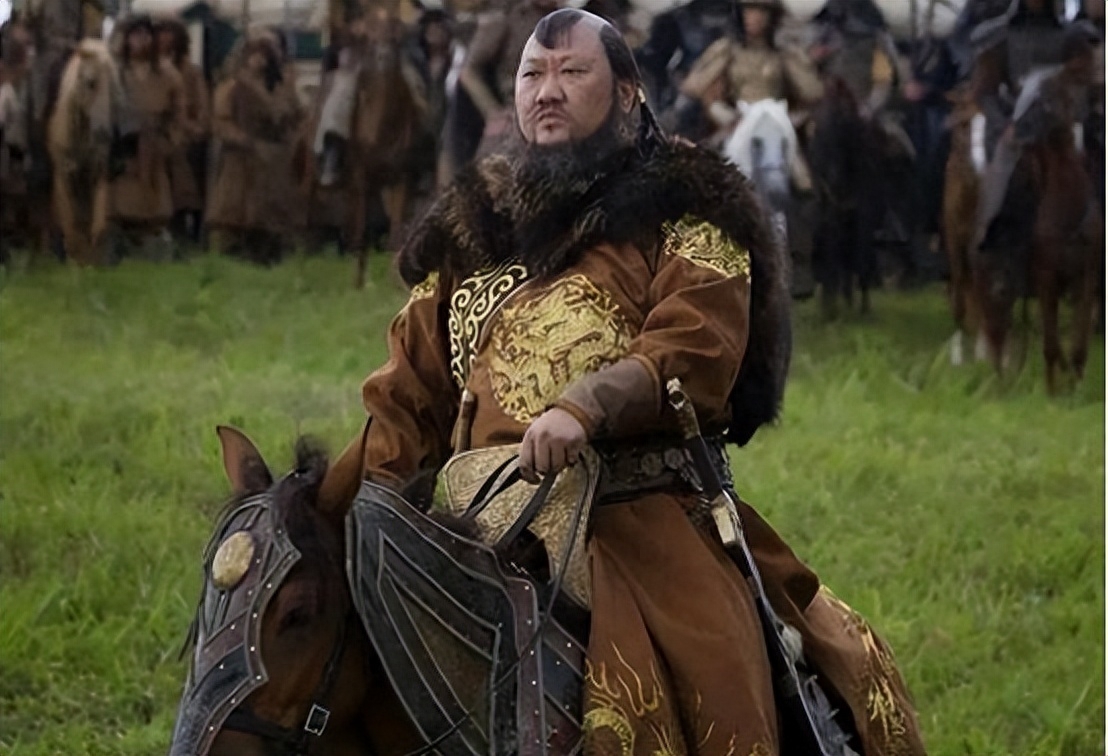 蒙哥上场不幸中飞石