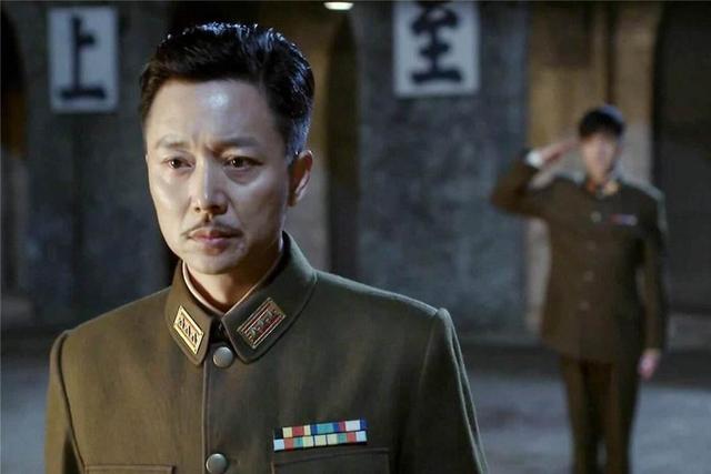 因反派"王天风"出名,又被儿子给带火了,父子俩势将反派演到底