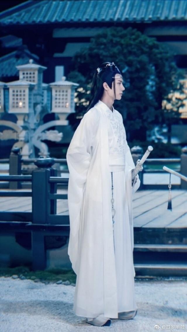 蓝忘机承认偷亲魏婴后为什么生气