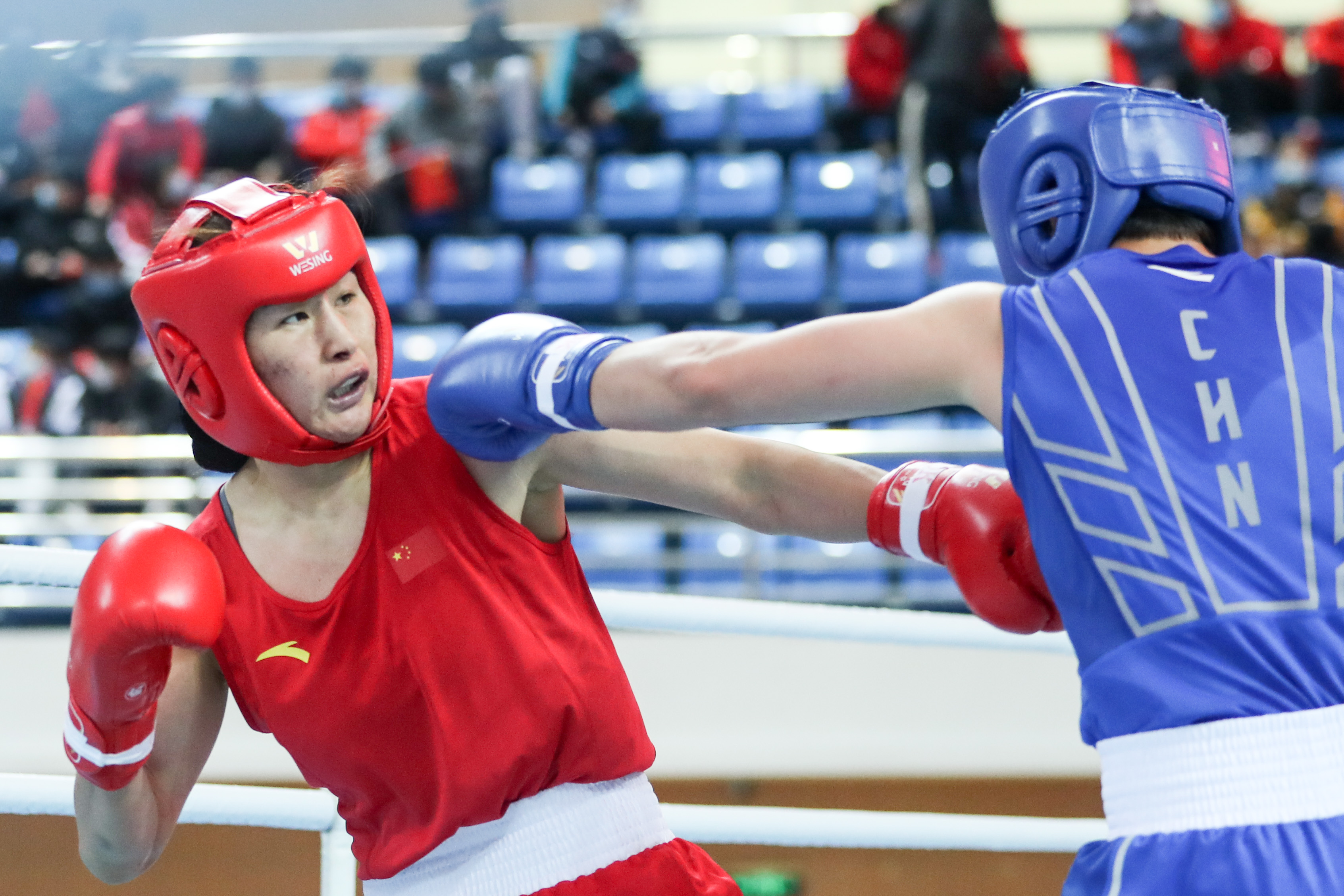 拳击——全国女子锦标赛:李倩夺得75公斤级冠军