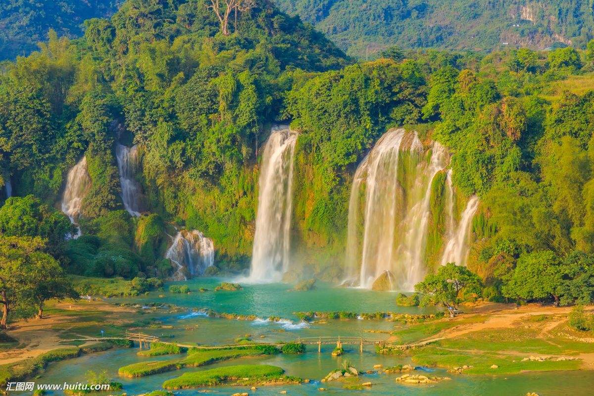 十天内,三喜临门,大财富降临的三个生肖招财日来了!