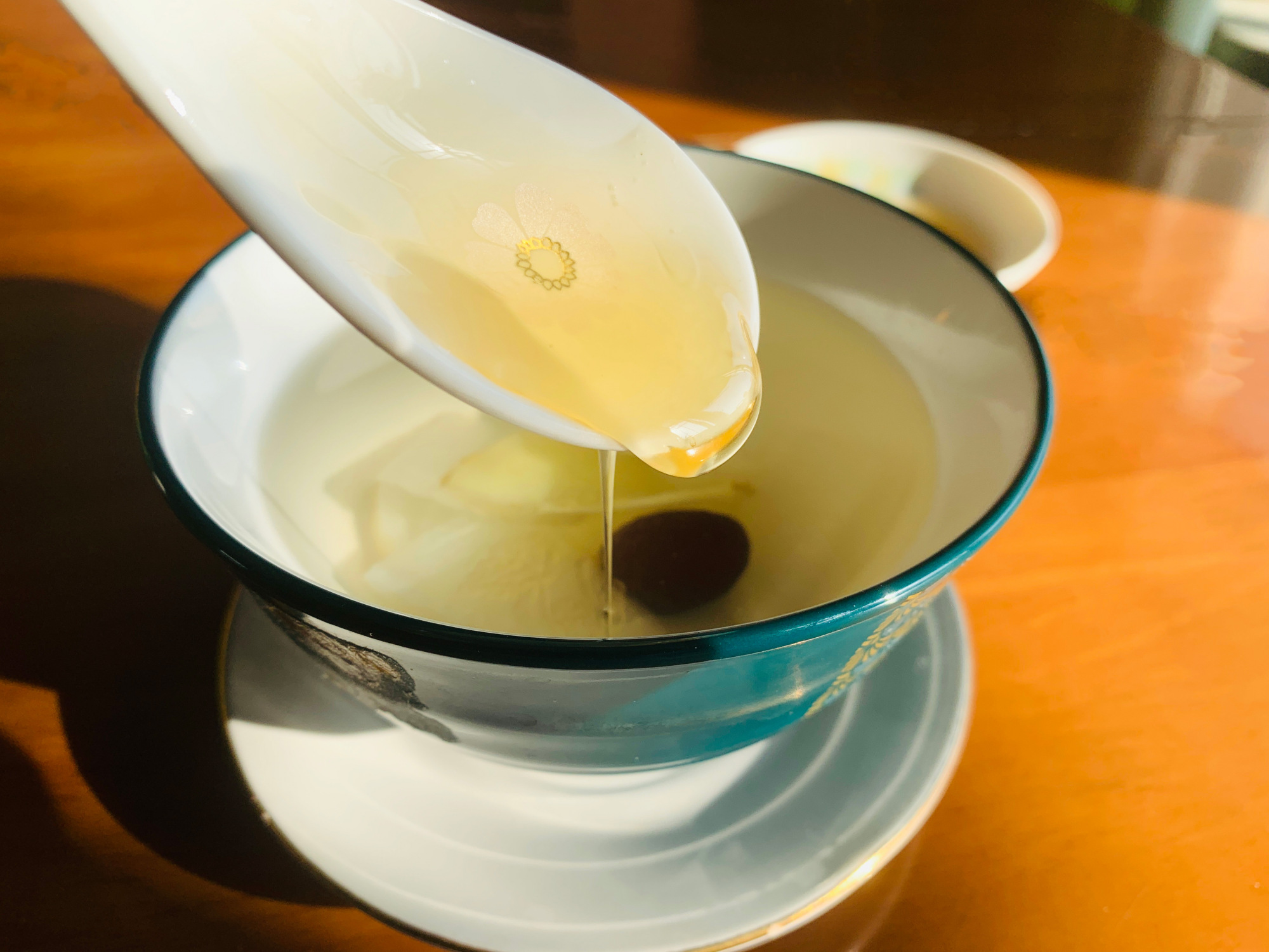 白萝卜加生姜煮水,作用太神奇了,寒冬来临,忍不住分享给朋友们