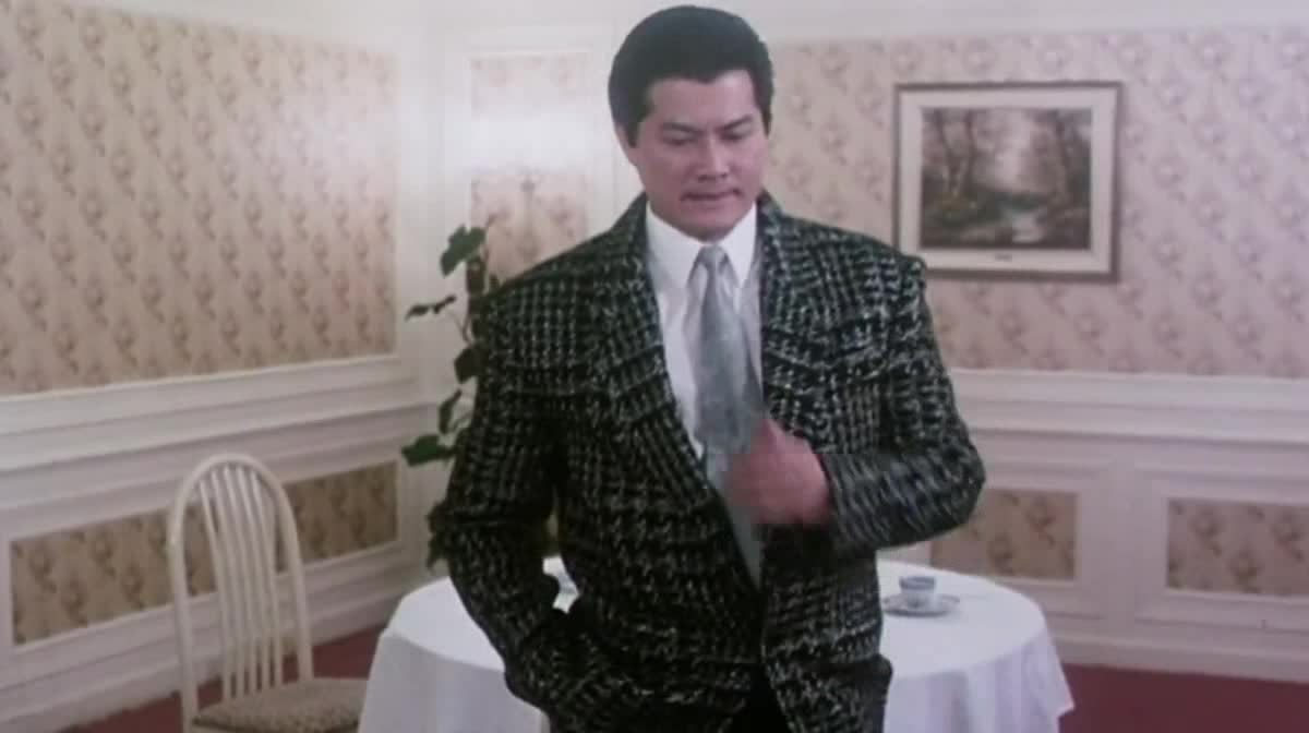 2001年,邓光荣晨跑被砍,他到底得罪了谁?何鸿燊出面才保住性命