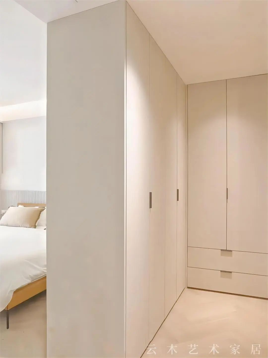 衣柜颜色没选对,卧室再美也没用