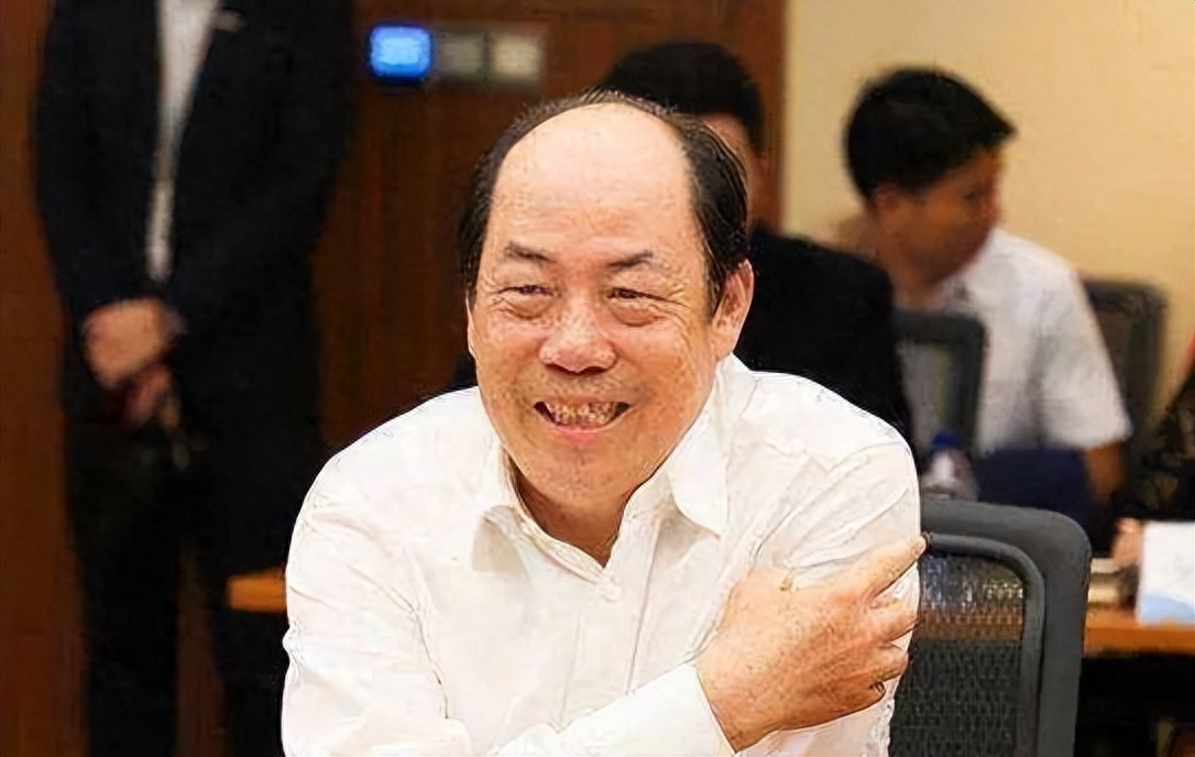 碧桂园创始人杨国强被曝卖私人飞机?杨氏家族持续资金支持!