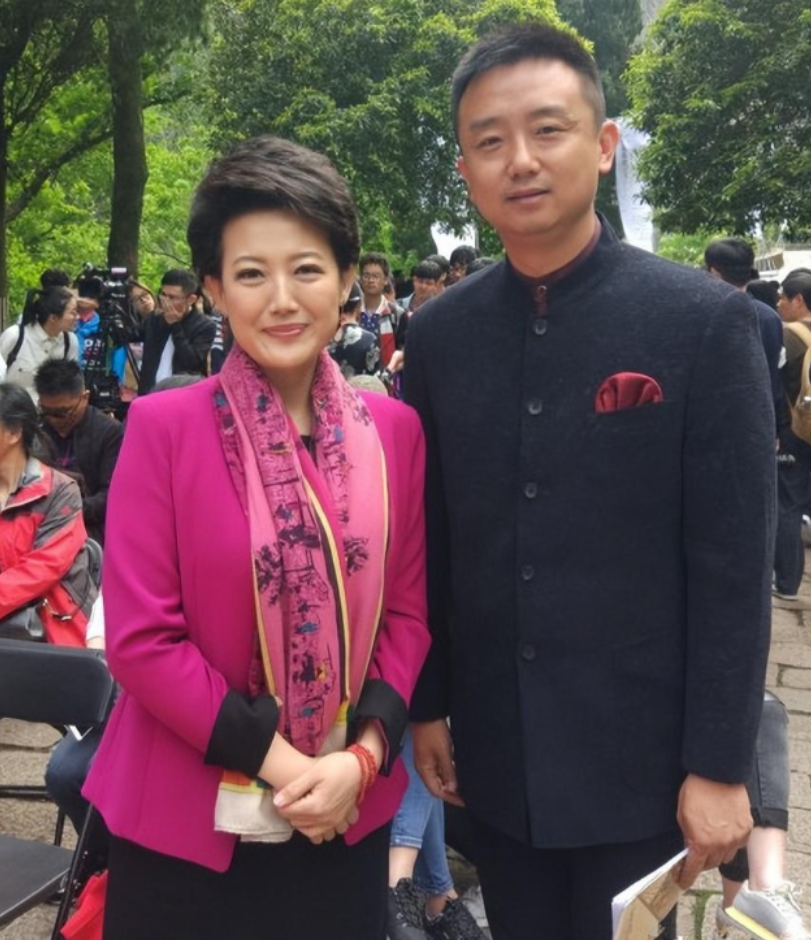 主持人梁艳:为何51岁仍然单身,她是从山东小城走出来的知名主播