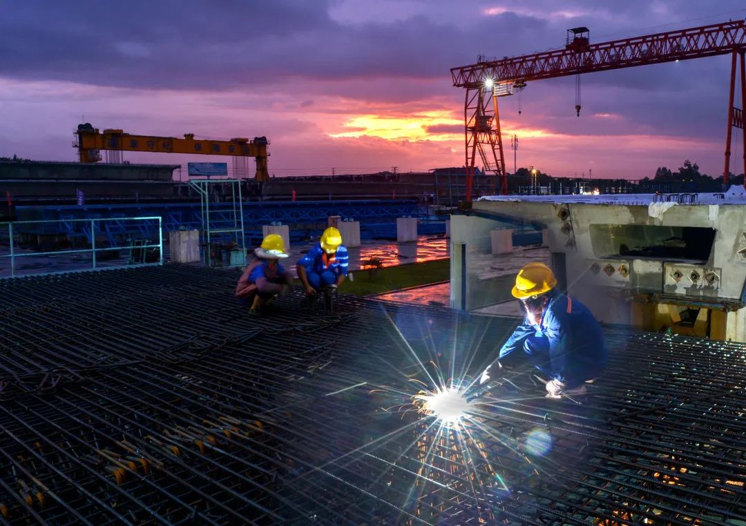 海宁《红色印记 潮城魅力》摄影工作坊成果展