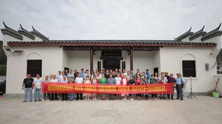 特邀影视演员段冬生老师专程返乡参加大型公益活动