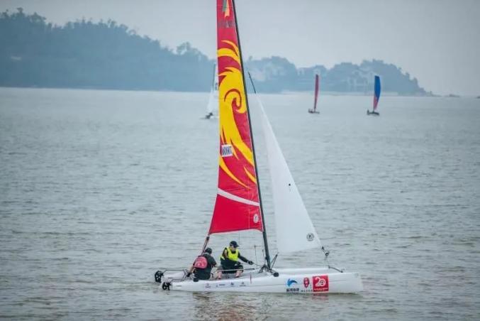 安泰实业heading双体帆船远征珠海