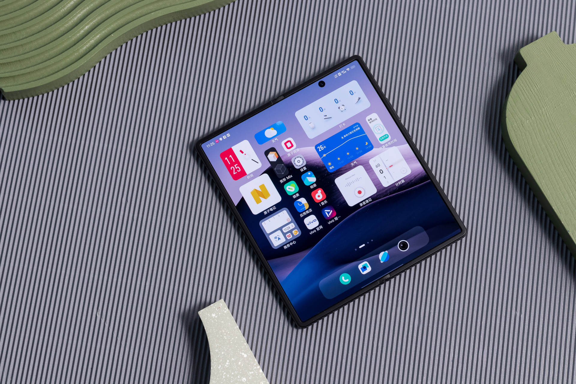 屏幕折痕消失了vivoxfold铰链新突破带来更好折痕优化