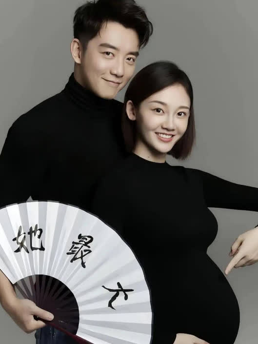 郑恺女儿亮相综艺,父女黏在一起十分可爱!