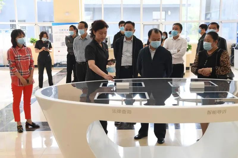 市人大常委会调研全市两级法院 "一化两中心"建设工作