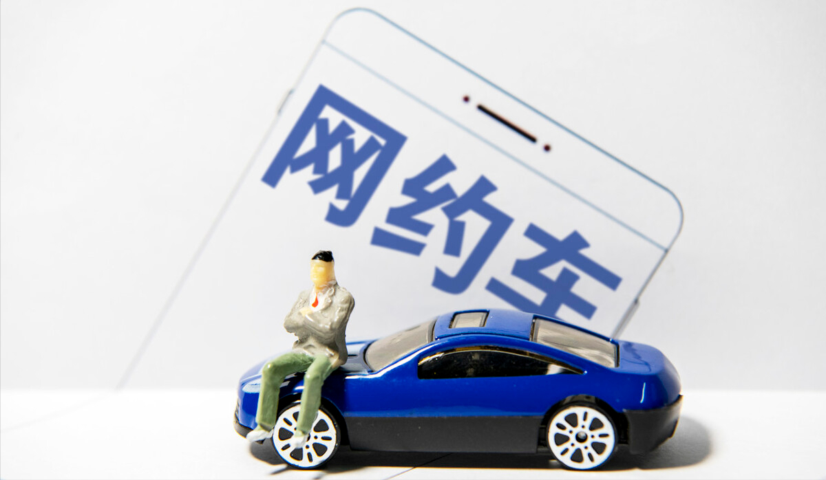 网约车租赁公司的内卷开始了,又包吃又包住,一喂老司机:真羡慕