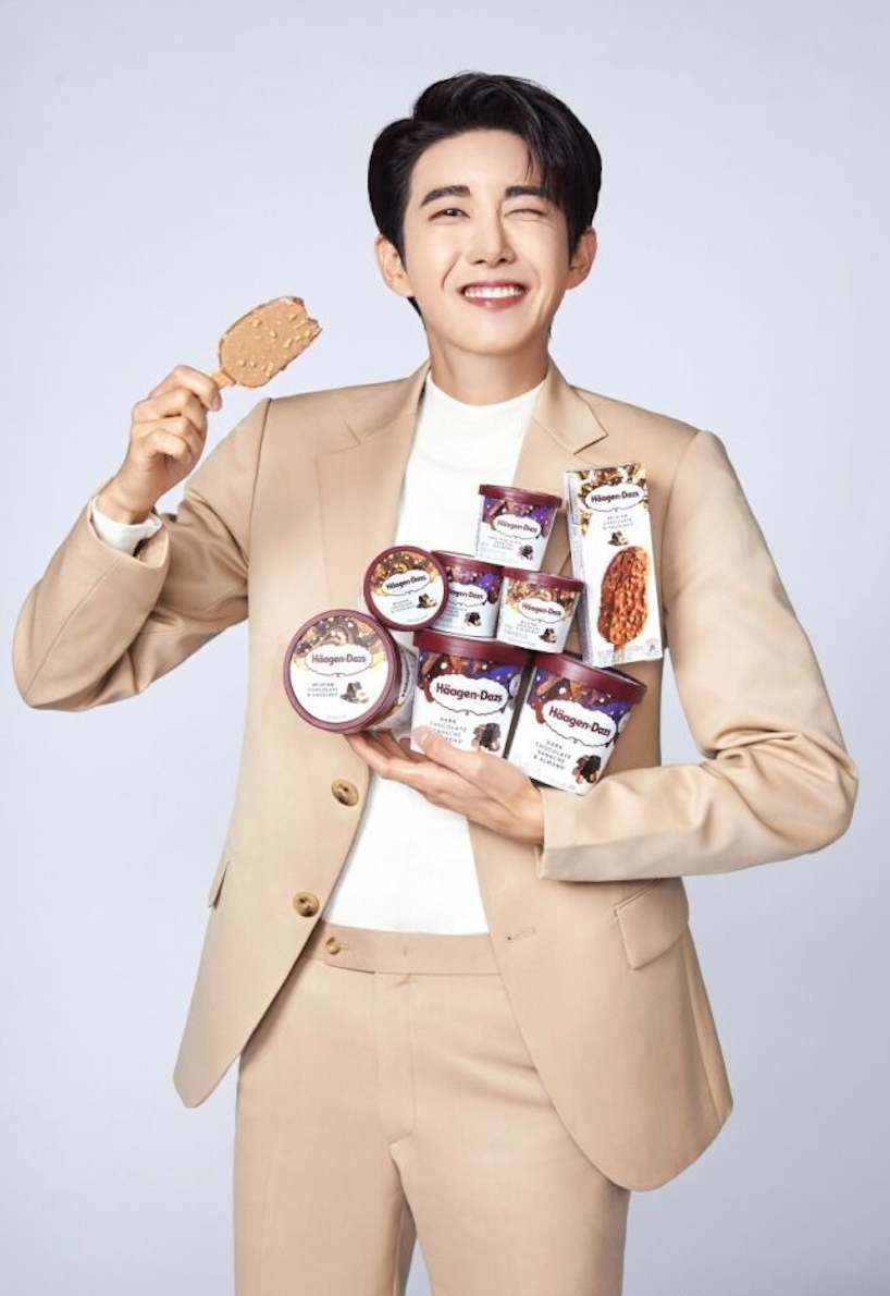 黄光熙毒舌吐槽新品,最后竟成代言人?宣传照展露资本主义笑容!