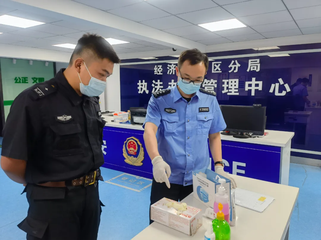 「抗疫一线」南京公安战"疫"辅警力量