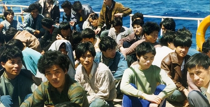 偷渡皇后郑翠萍曾因帮助数千福建人偷渡美国死后上百豪车送行