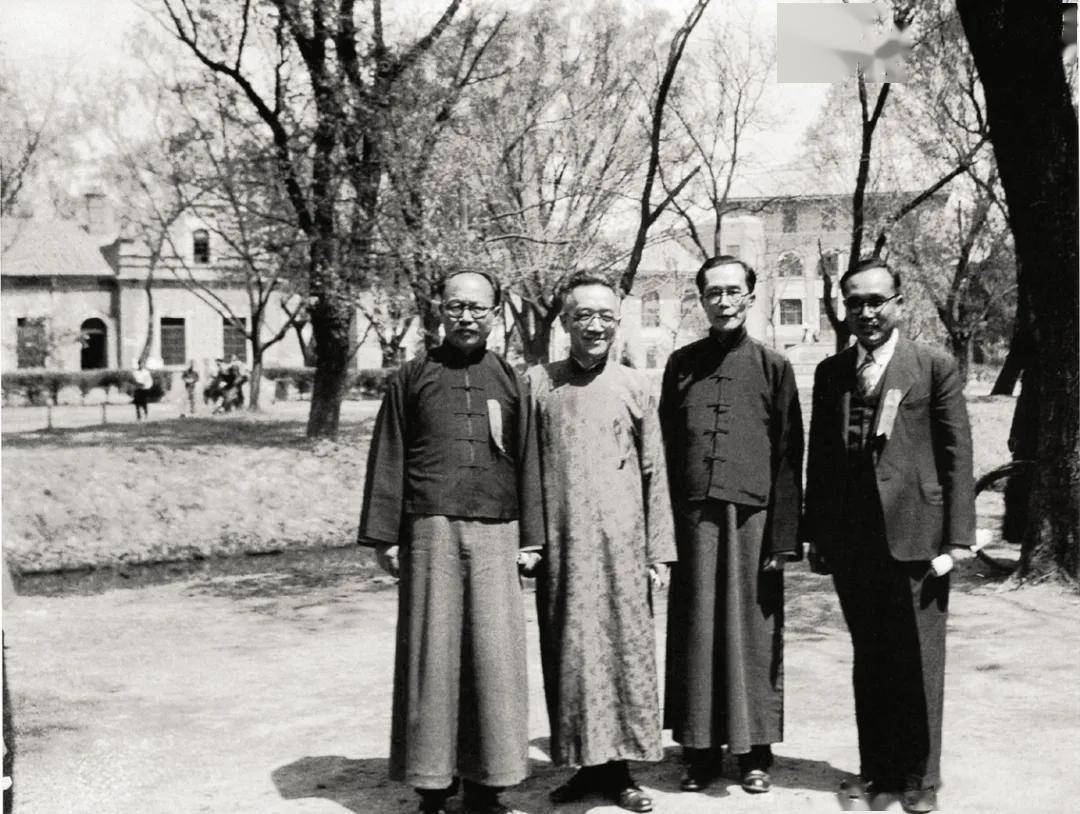 吴伯箫的《灯笼》让薄浅的"自信者"大刨"硬伤"