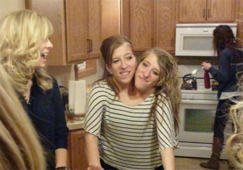 双头美女 baijiahao.baidu.com