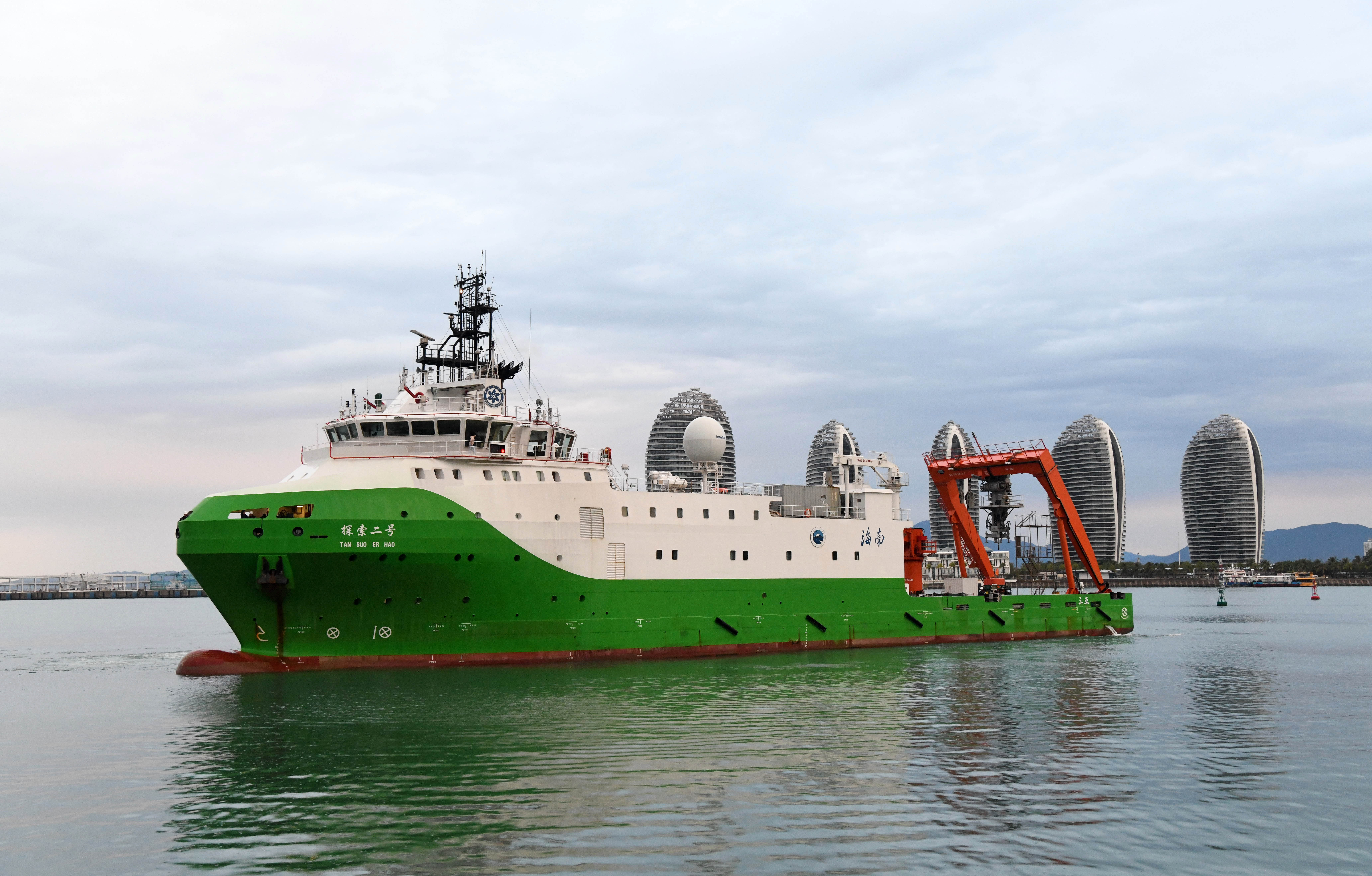"探索二号"赴南海完成多项科研任务返回三亚(3)