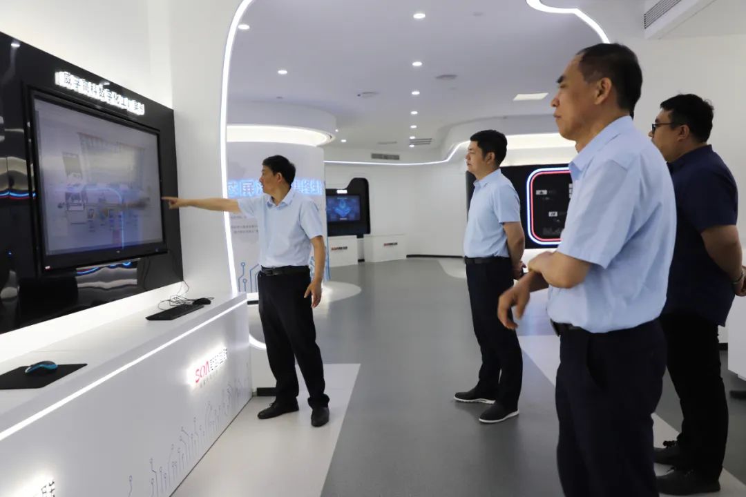 淮北师范大学副校长翟胜宝一行赴斯欧互联考察交流