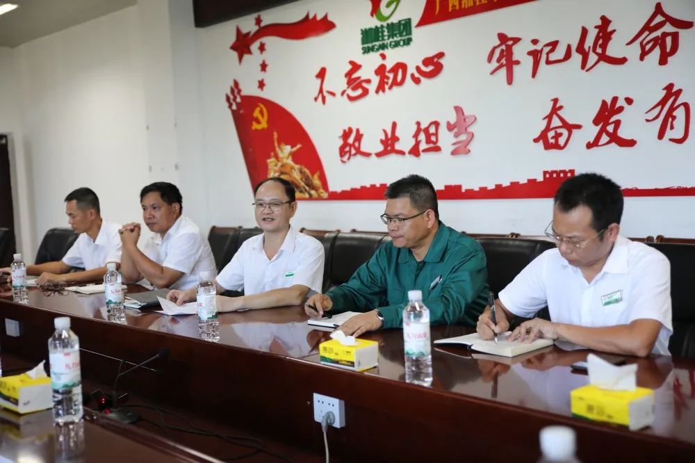 黄世芳到市工业园区企业走访调研