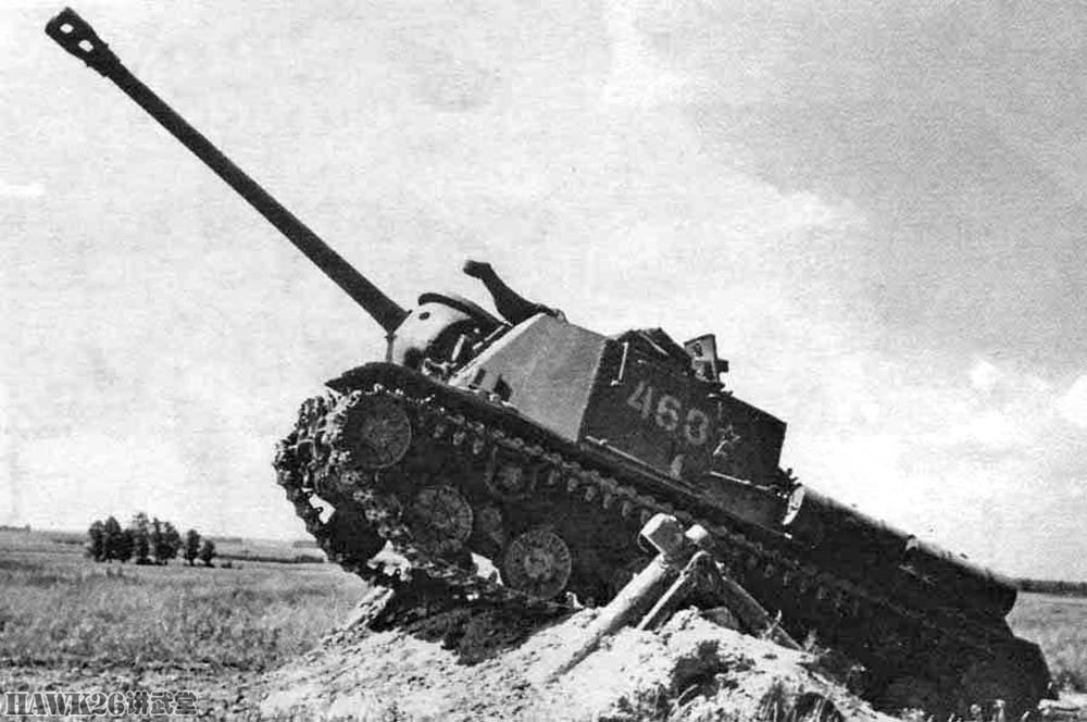苏联122mm口径自行火炮 二战发挥重大作用 源于缴获的德军装备