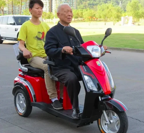 電動三輪車再創新,老年人出行難題有解決