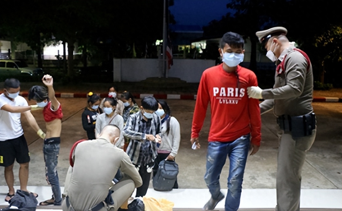 泰国警方曝光每天近两百华人被卖往缅甸揭开人口贩卖黑幕