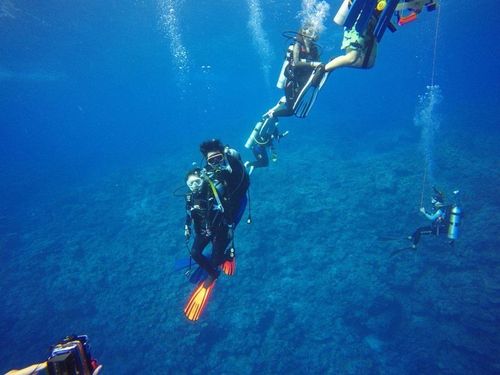 邻国侵犯的南海弹丸礁,被打造成世界旅游明珠,危害性很大