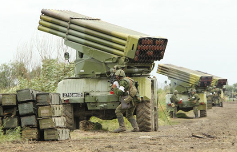 火力凶猛!俄罗斯bm-21"冰雹"火箭炮,连发36枚子母弹仅15秒