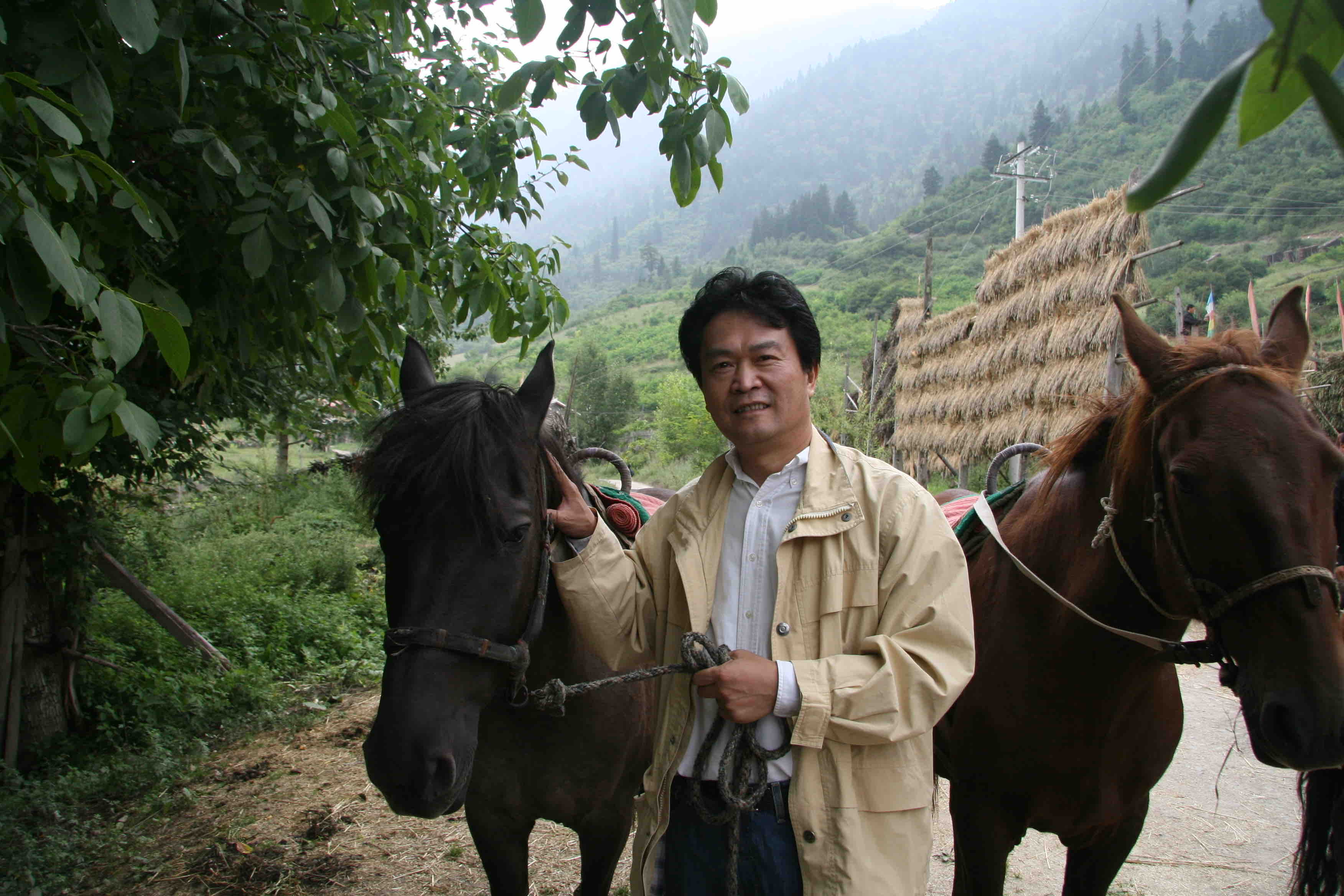 《我爱你,中华》作曲家敖昌群——贴近生活 "曲高和众"(3)