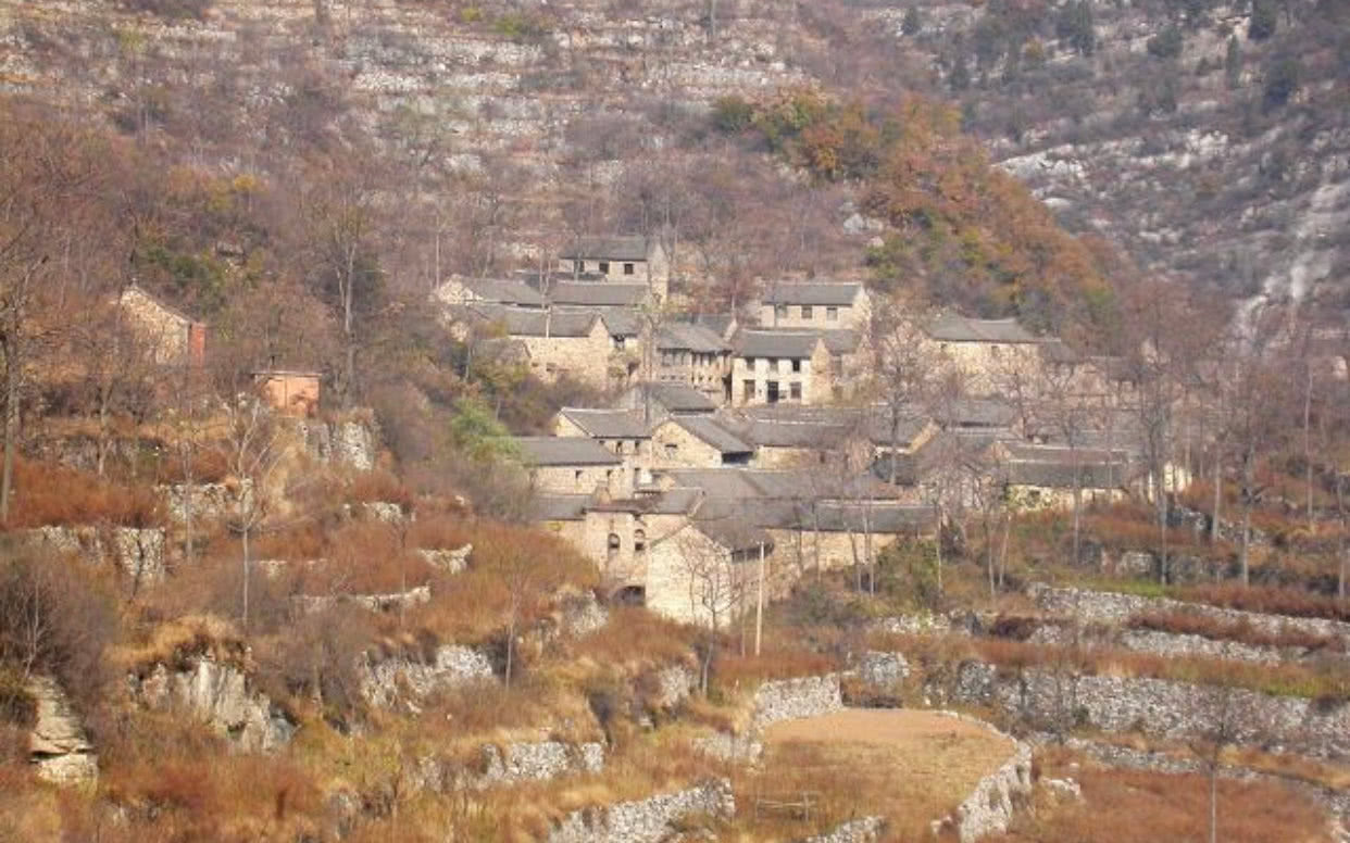 河南一村庄曾是世外桃源,如今空无一人,被当成"中国第一鬼村"