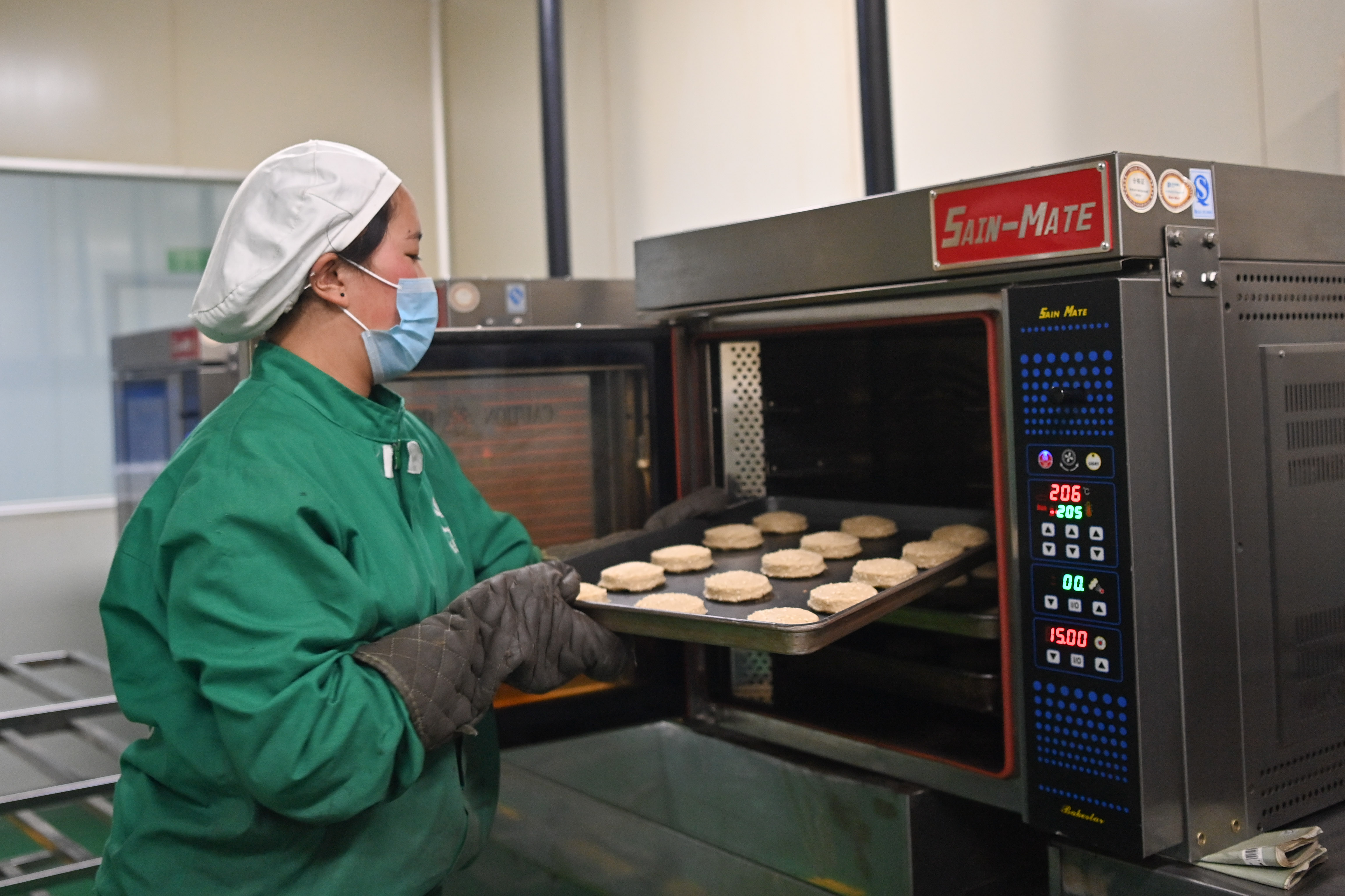 四川阿坝:研发黑青稞食品 打造特色学生早餐(1)